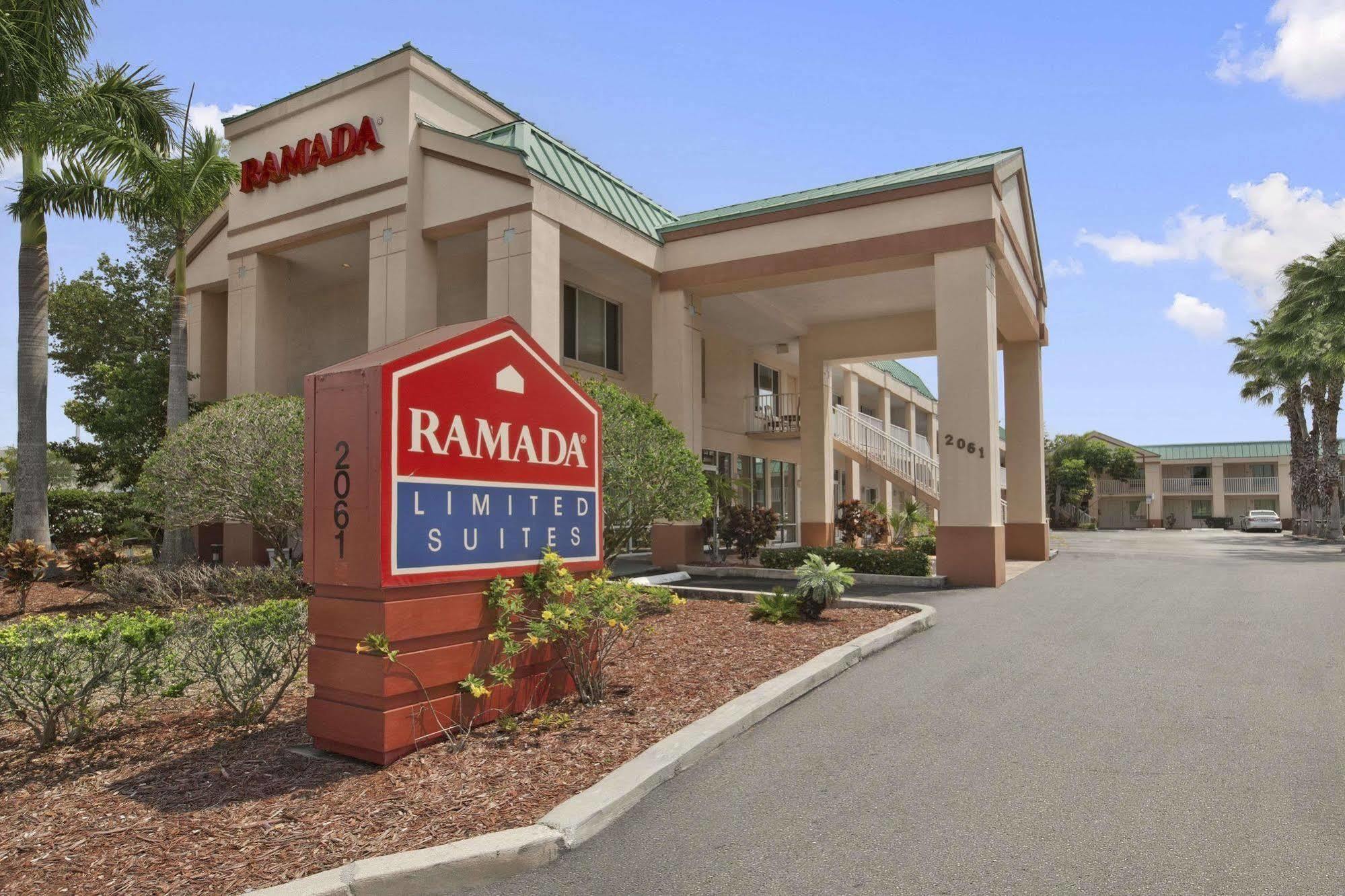 Ramada Limited Clearwater Hotel And Suites Экстерьер фото